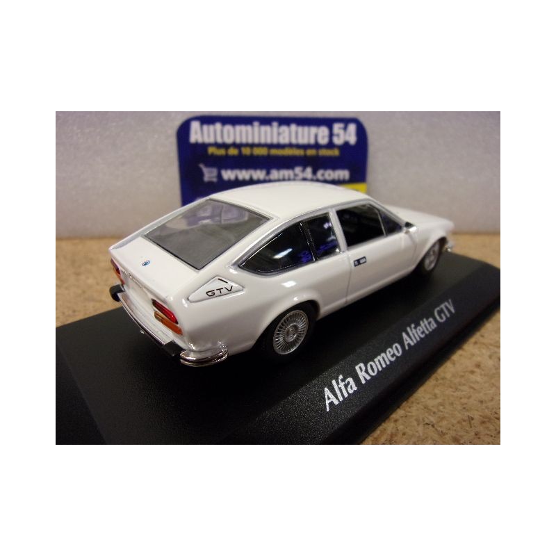 Alfa Rom O Gtv White Maxichamps