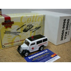 Ford E 83 W Ambulance YYM38060 Matchbox Collectibles