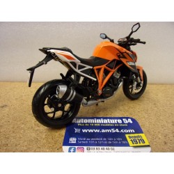 KTM 1290 Super Duke R 2012 1:12 13065 Maisto