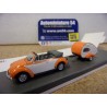 Volkswagen Cox 1303 Cabrio orange - white + Caravane 452677700 Schuco