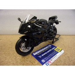 Yamaha YZF R6 Black 1:12 62201GWBK Maisto