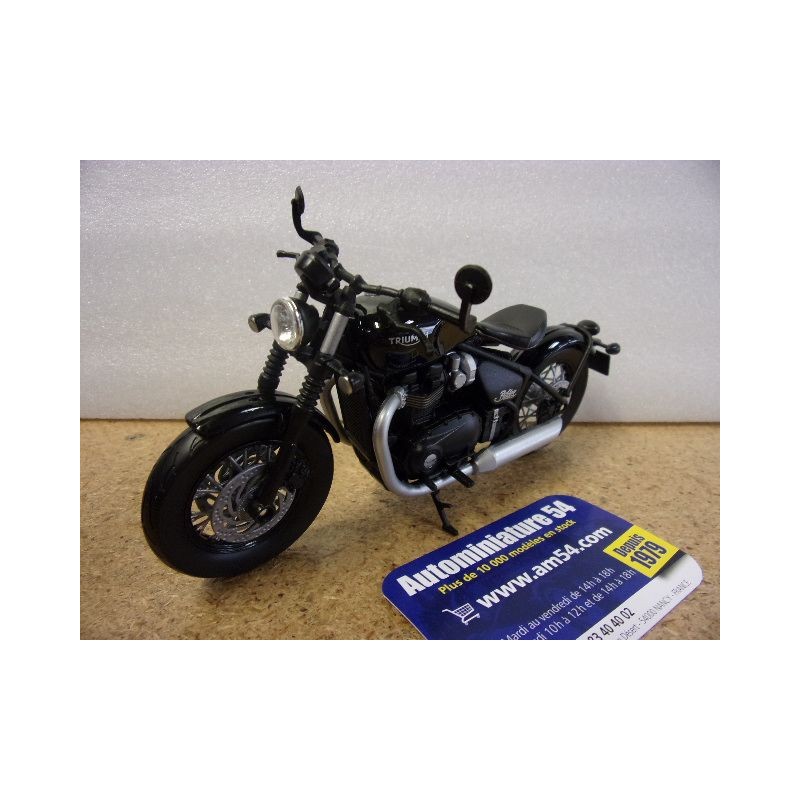 Triumph Bobber Bonneville 1:12 62208GWBk Maisto