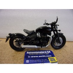 Triumph Bobber Bonneville 1:12 62208GWBk Maisto