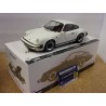 Porsche 911 Carrera 3.2 white 1983 100063024 Minichamps