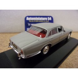 Jaguar XJ6 serie 1 4.2 Grey VA08622 Corgi Vanguards