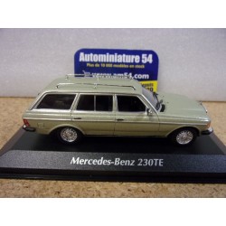 Mercedes Benz 230 TE Light green met. 1982 940032214 MaXichamps