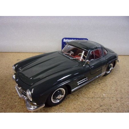 Mercedes Benz 300 SL Gullwing Grey 450045100 Schuco