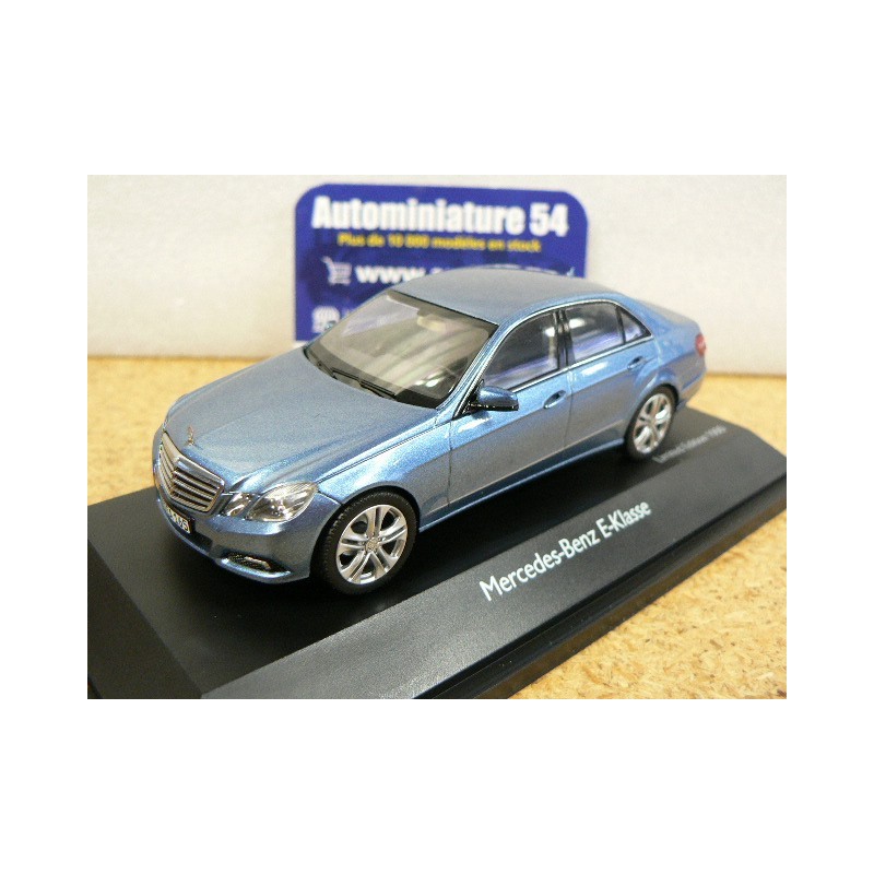 Mercedes E Klasse Avantgarde Blue 450732200 Schuco