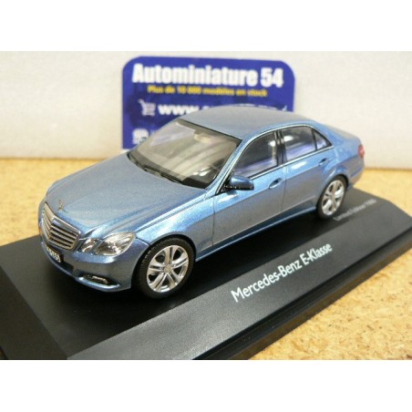 Mercedes E Klasse Avantgarde Blue 450732200 Schuco