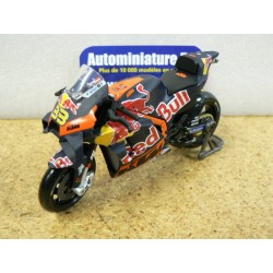 2023 KTM RC16 KTM Factory Racing n°33 Brad Binder Moto GP MAI36393-33 Maisto