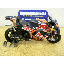 2023 KTM RC16 KTM Factory Racing n°33 Brad Binder Moto GP MAI36393-33 Maisto