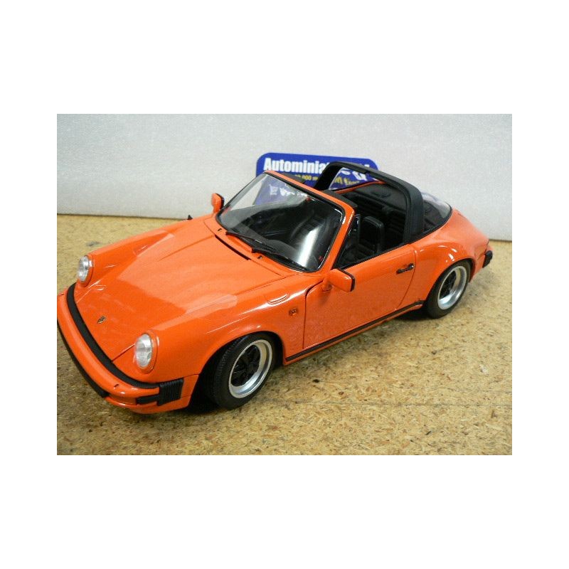 Porsche 911 Carrera 3.2 Targa Orange1983 100063064 Minichamps